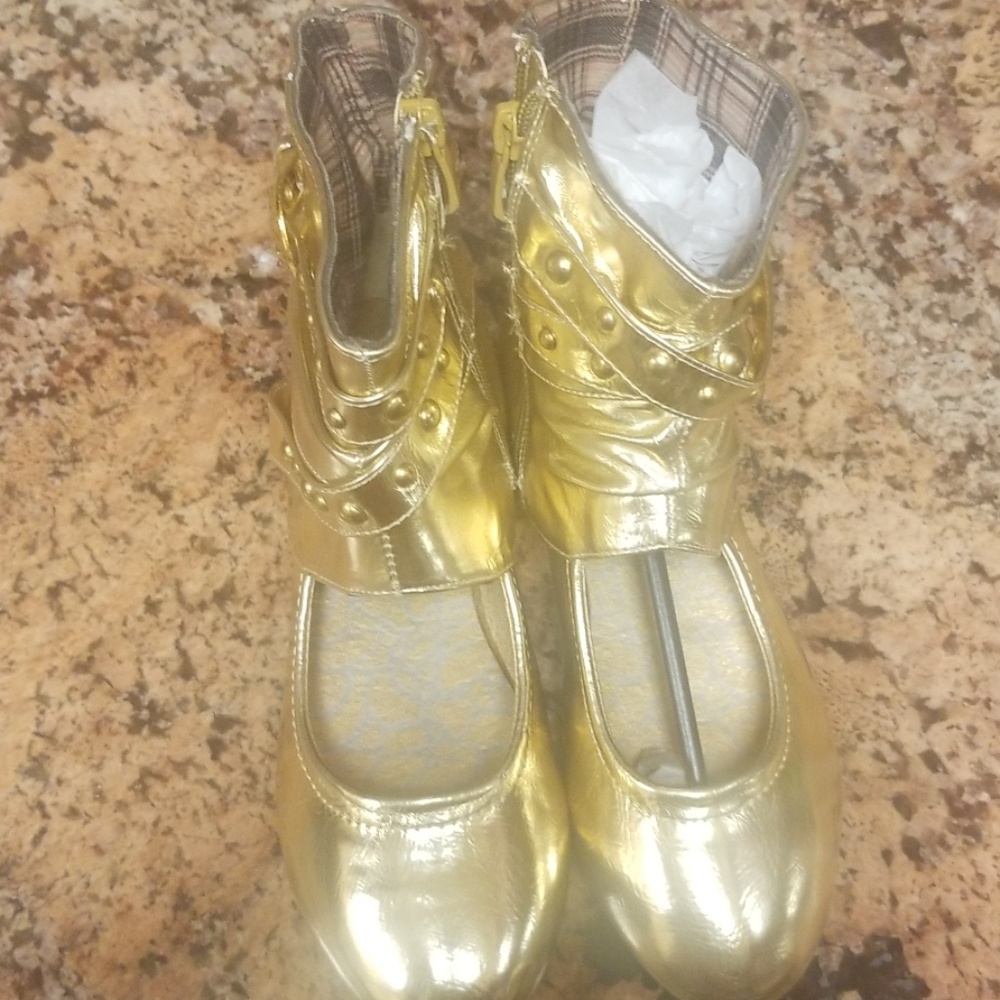 Gold Metallic Sandals - Picture 6 of 8
